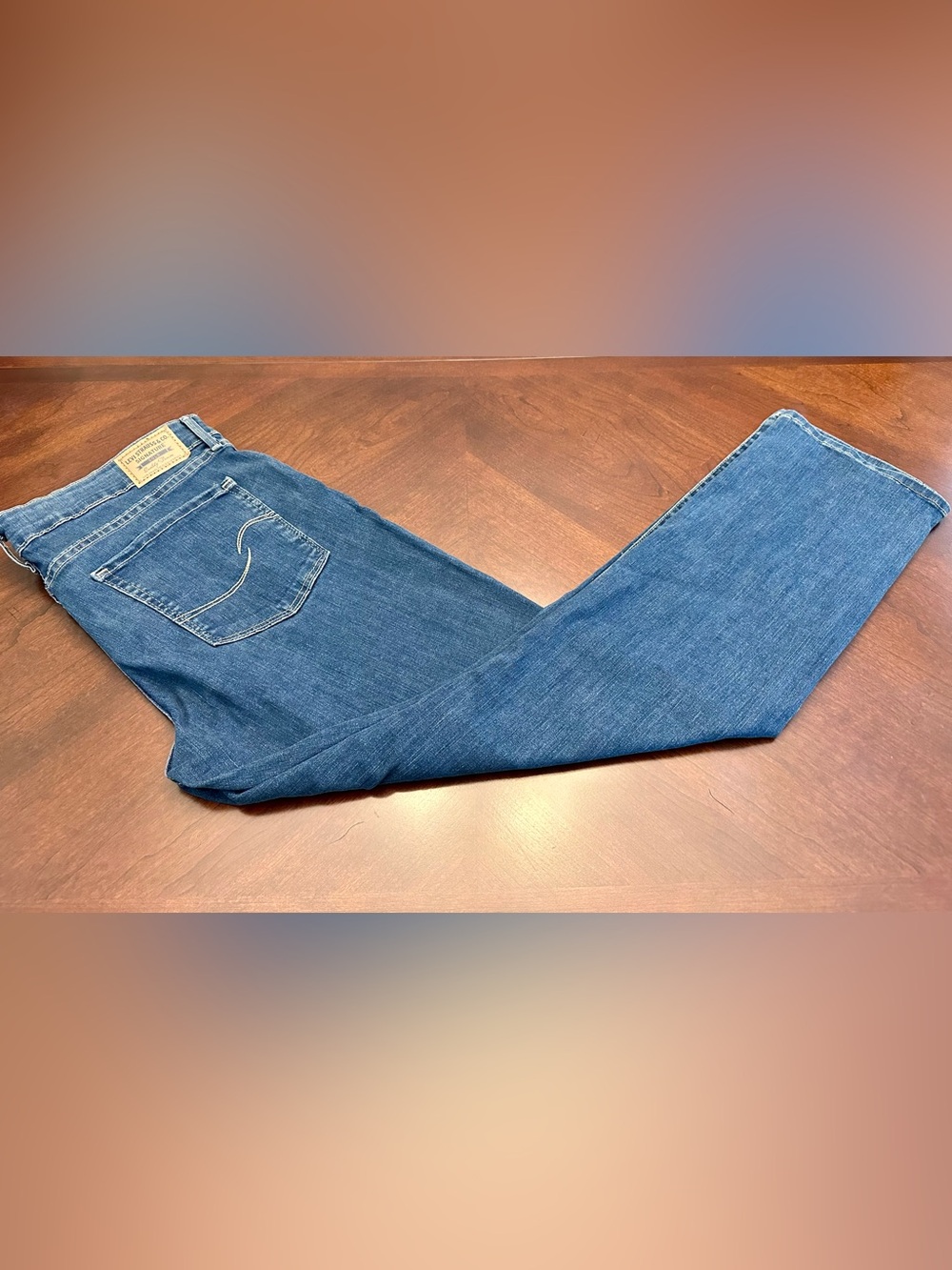 Levi Strauss Signature Gold Totally Shaping Straight Jeans